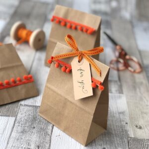 Prepare Souvenirs And Welcome Bags