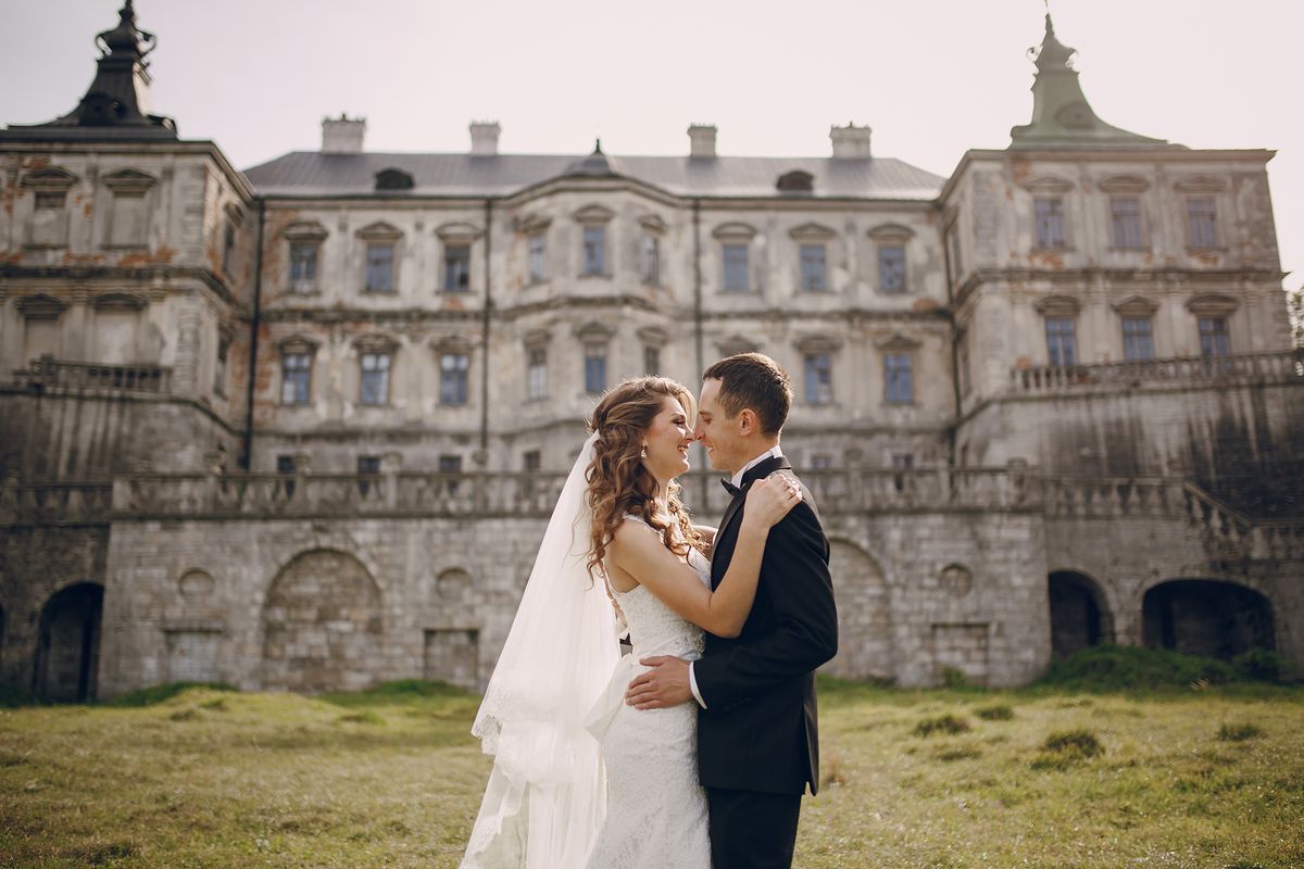 A Variety of Wedding Photo Poses 1