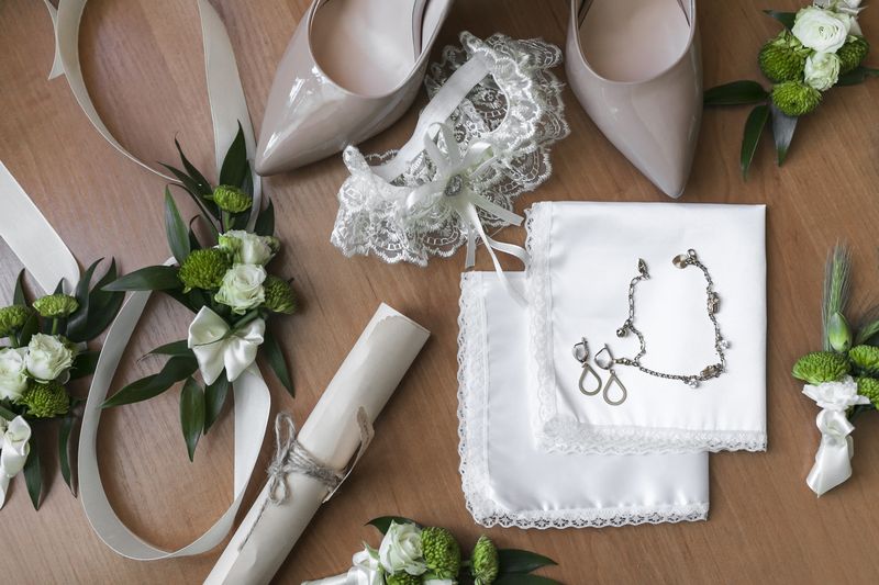 Wedding Day Accessories Checklist for the Bride