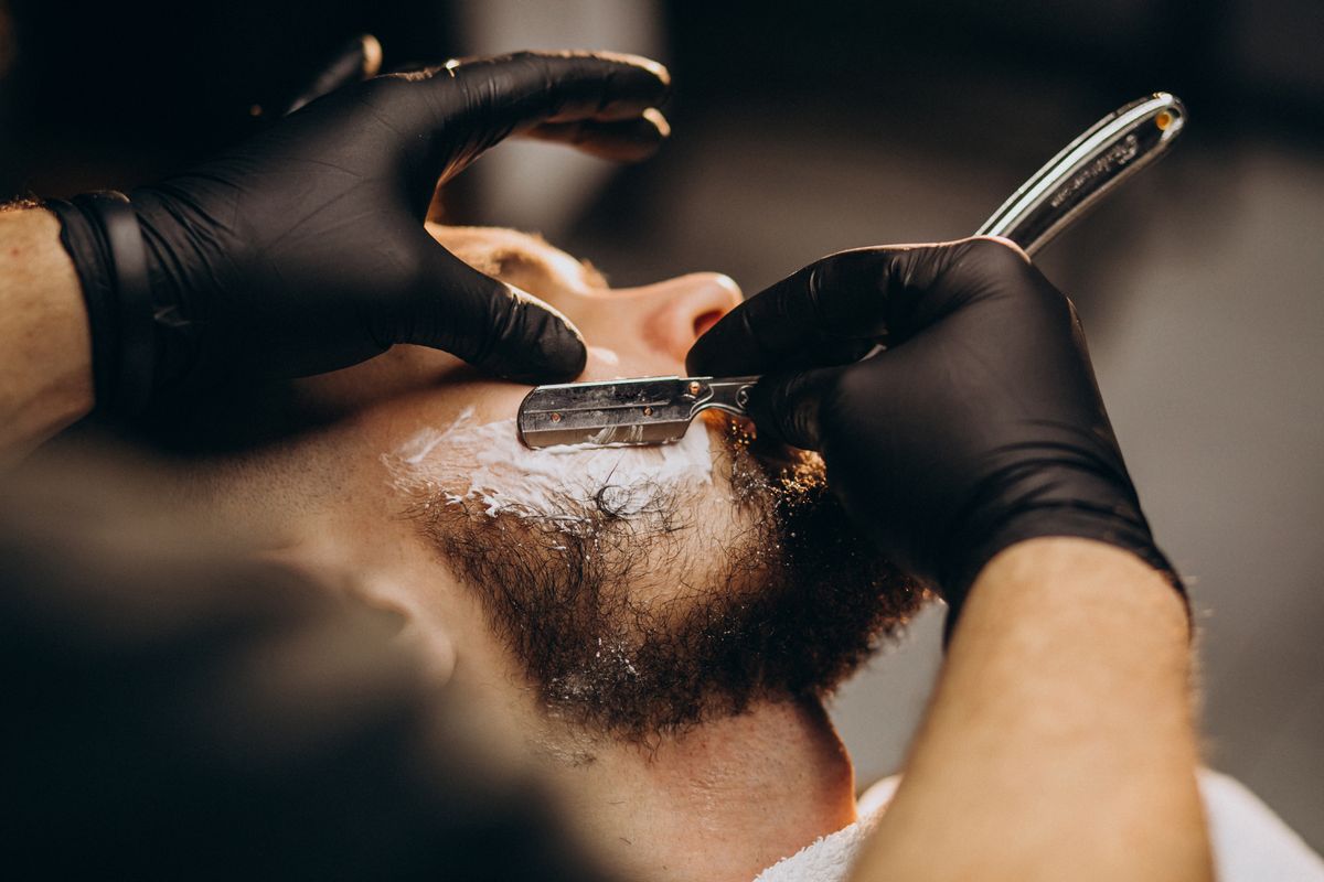 Groom Makeup Guide:Put your facial hair to use