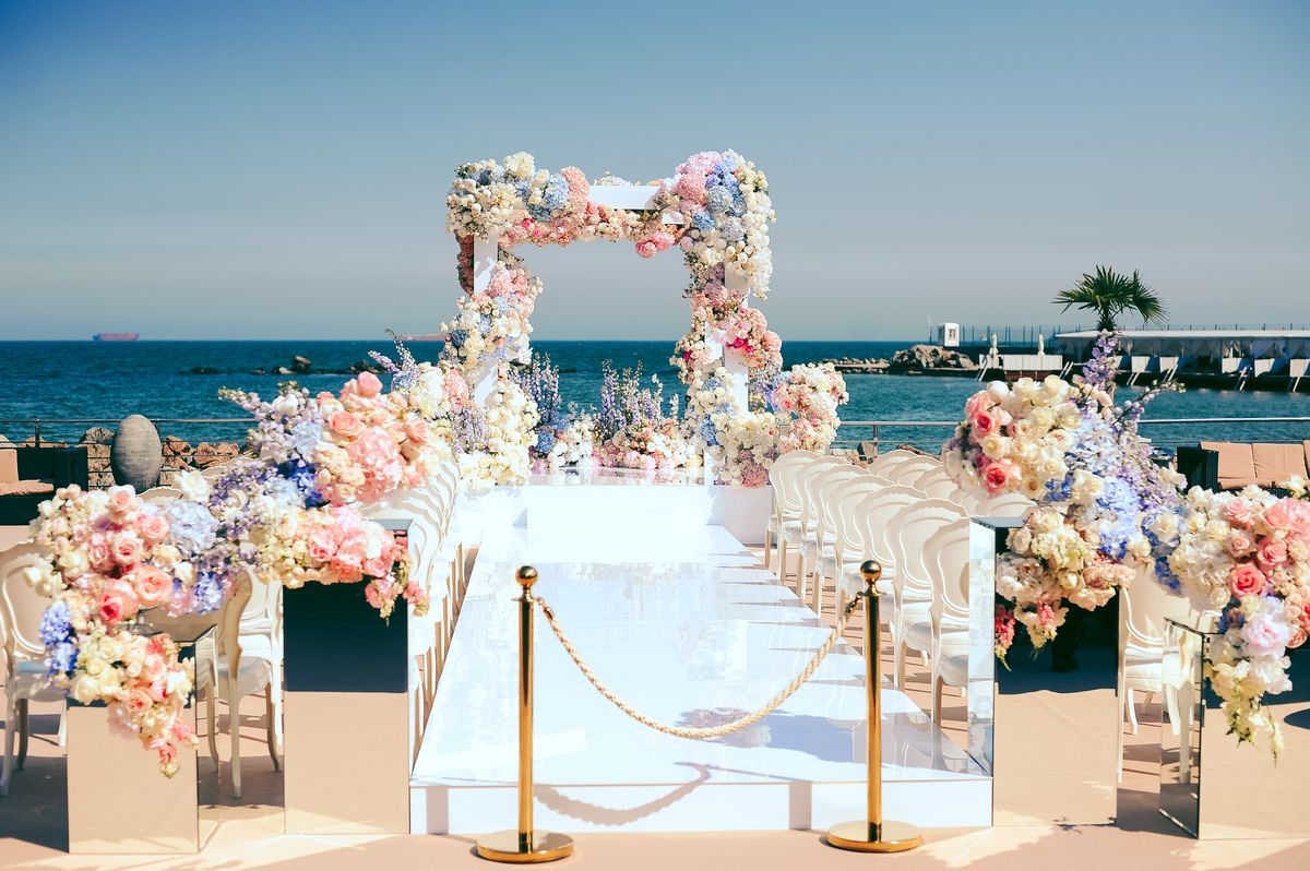 All The Floral Elements You Might Need or The Big Day