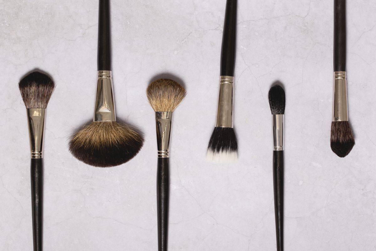 21 Items You Need in a Bridal Makeup Kit - Brush Set