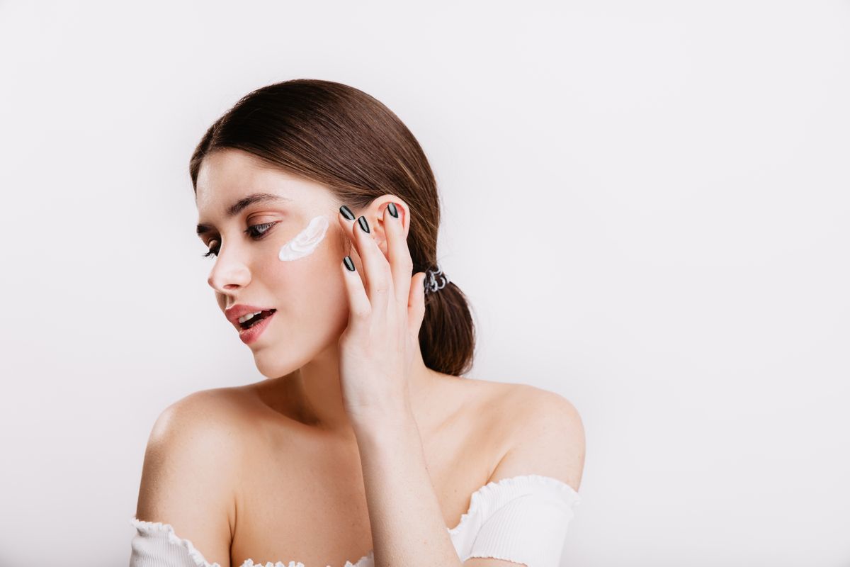 21 Items You Need in a Bridal Makeup Kit - Moisturizers